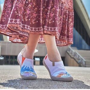 Women's UIN NWOB Art Travel Shoes “Spring in Mount Fuji” Print-Size 7.5